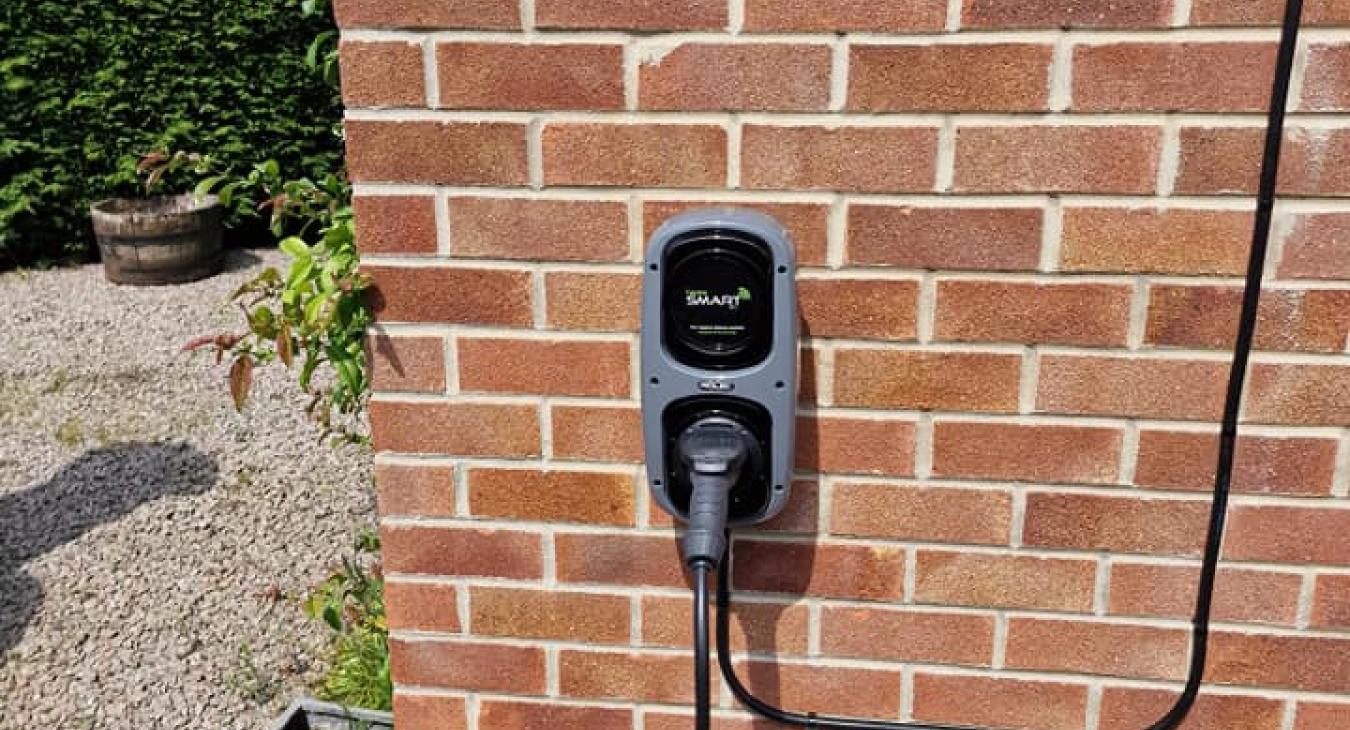 EV car charger installed in Hartshorne, Swadlincote